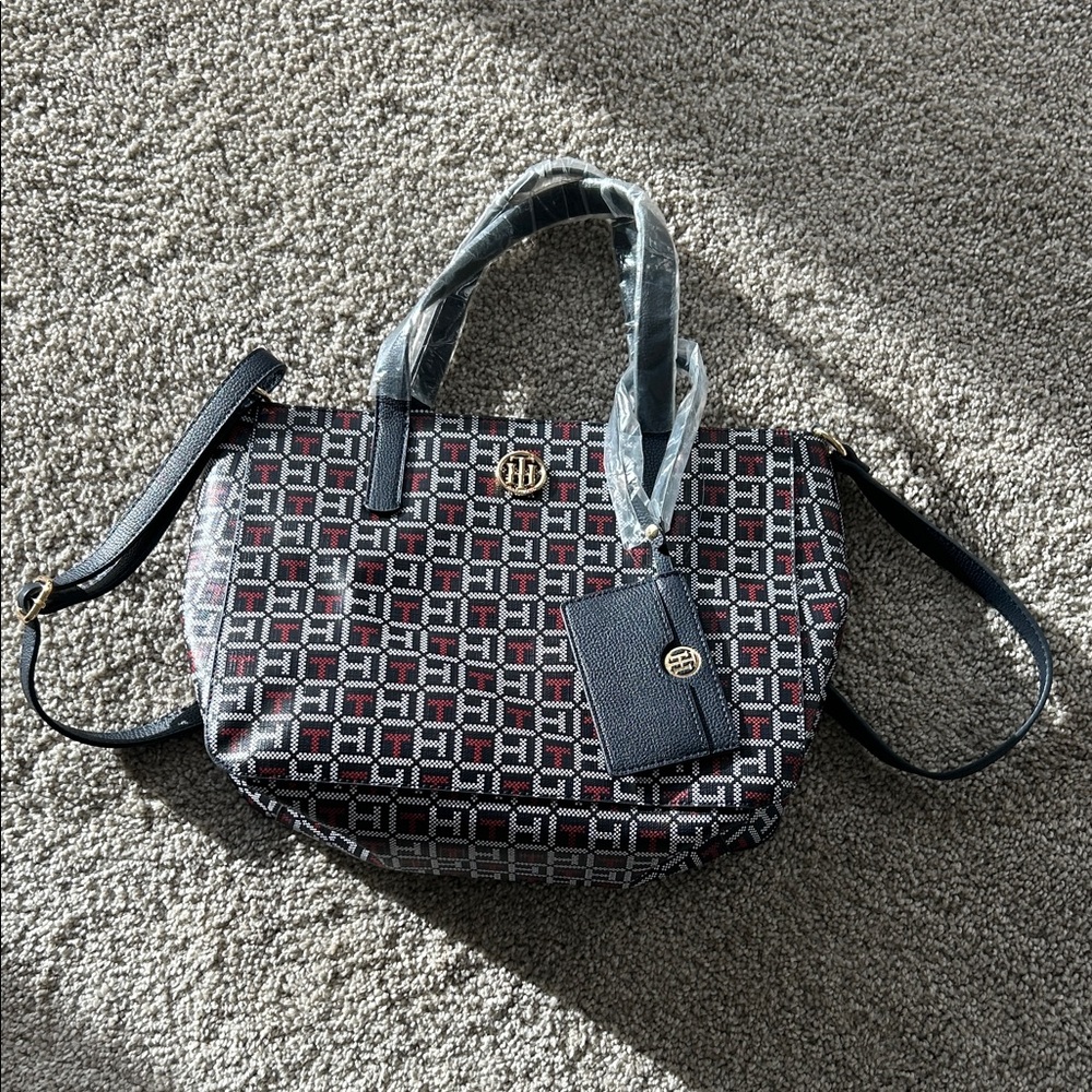 Tommy Hilfiger Women's Geometric Black and Red Shoulder Bag - Picture 15 of 15